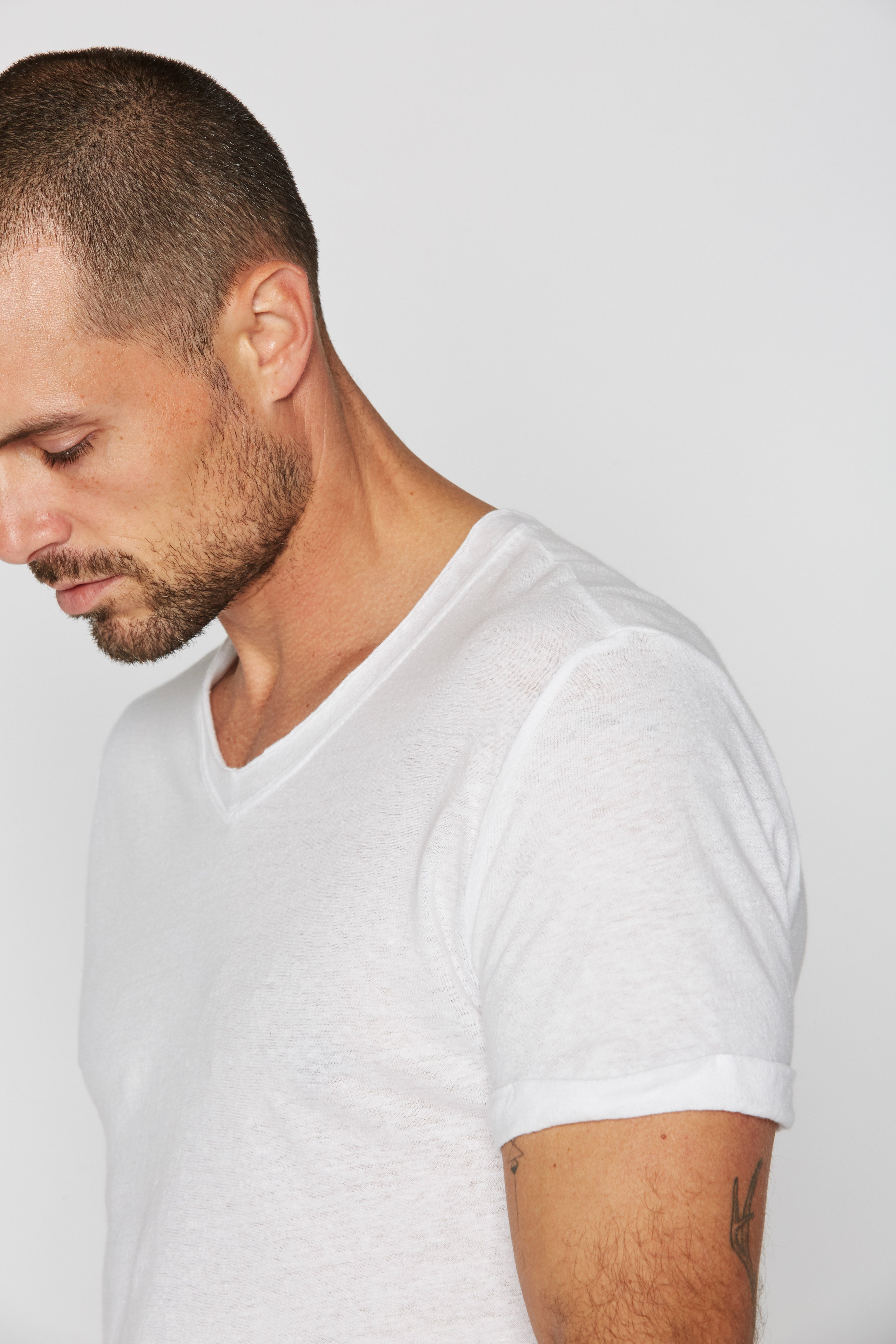 Men's Cotton Linen V-Neck Tee