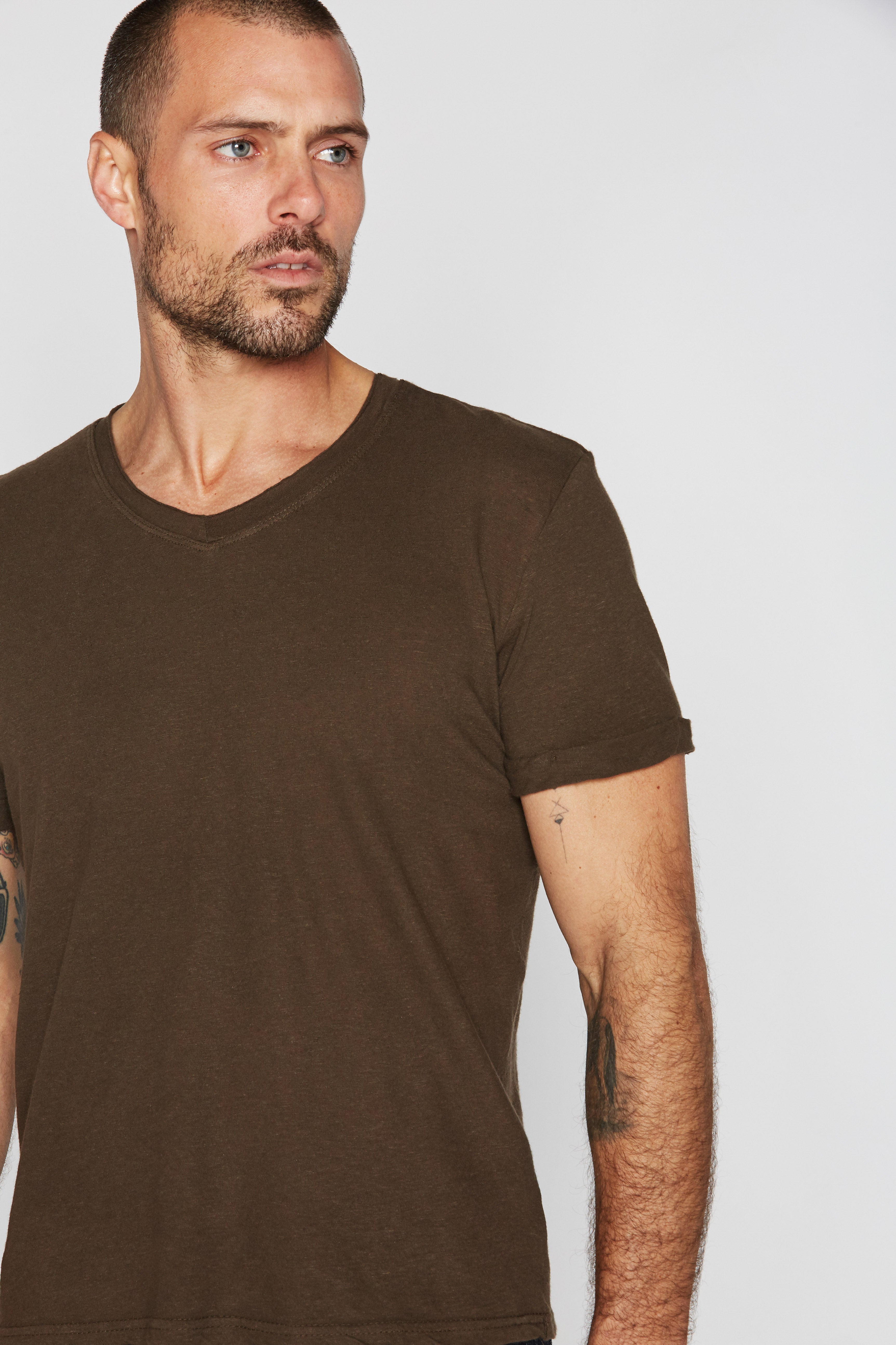 Men's Cotton Linen V-Neck Tee